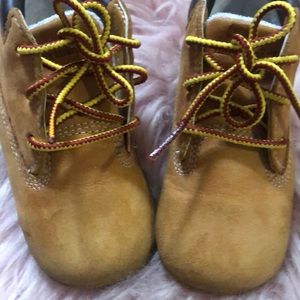 Boys tennis shoes